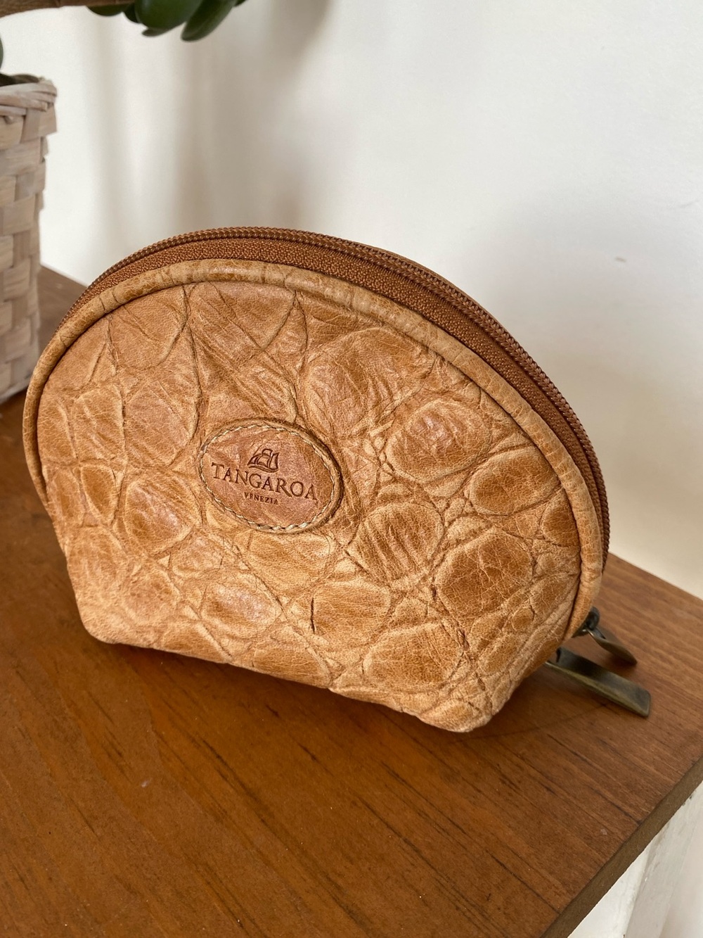 Vintage Tangaroa Venezia by Terrida embossed leather coin pouch